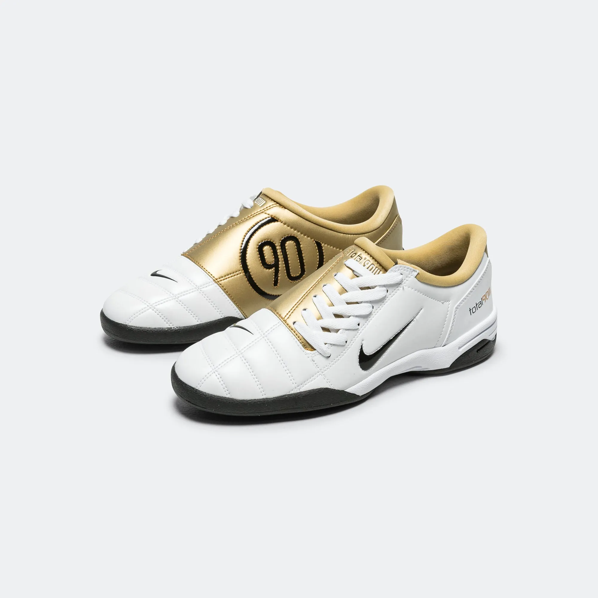 Soft Chic T90 SP - White/Black-Metallic Gold