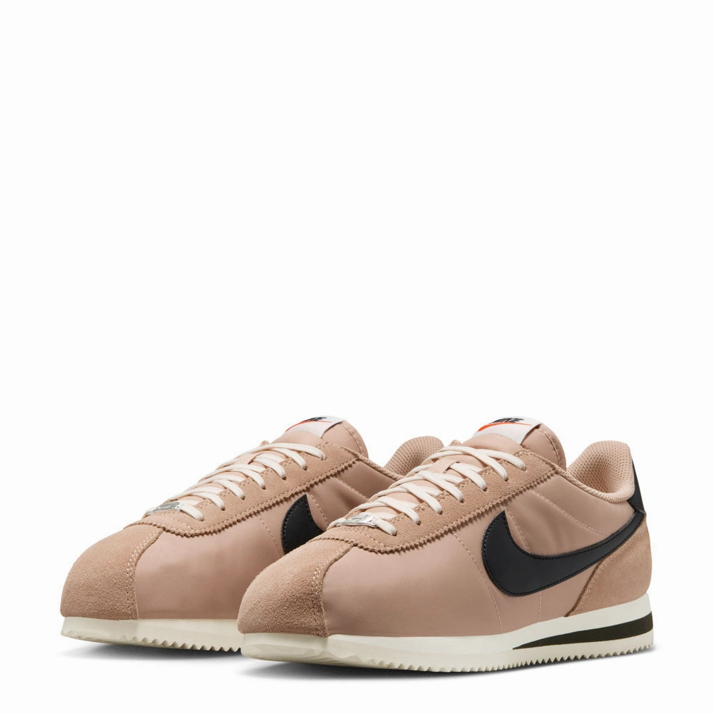 Soft Glide Step-On Cortez - Womens