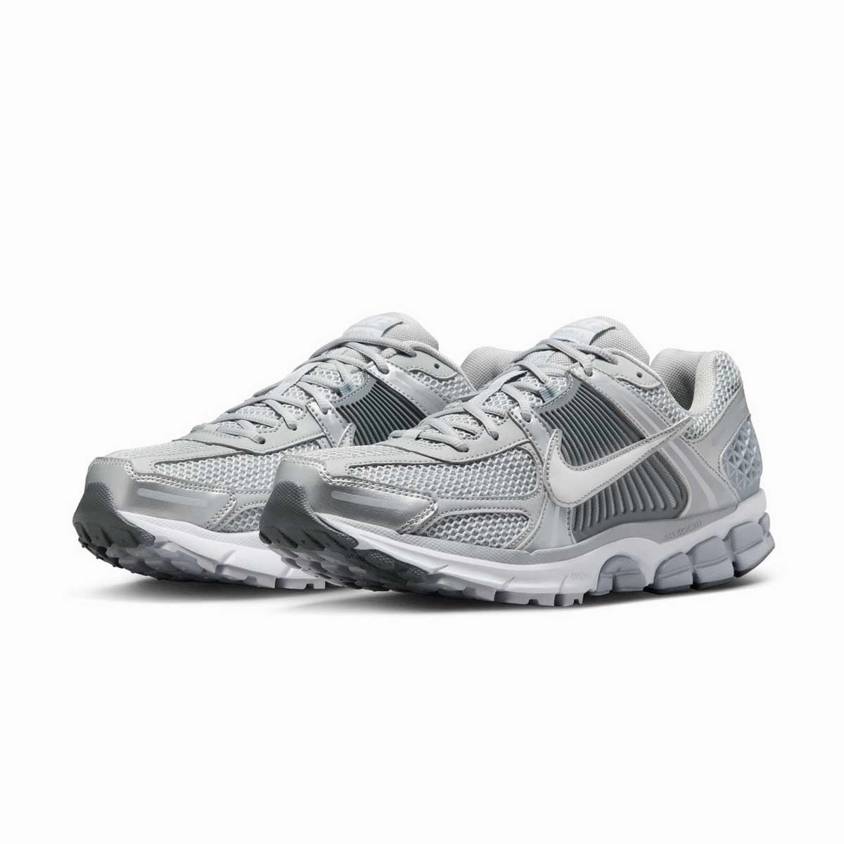 Sophisticated Zoom Vomero 5 'Cool Grey'