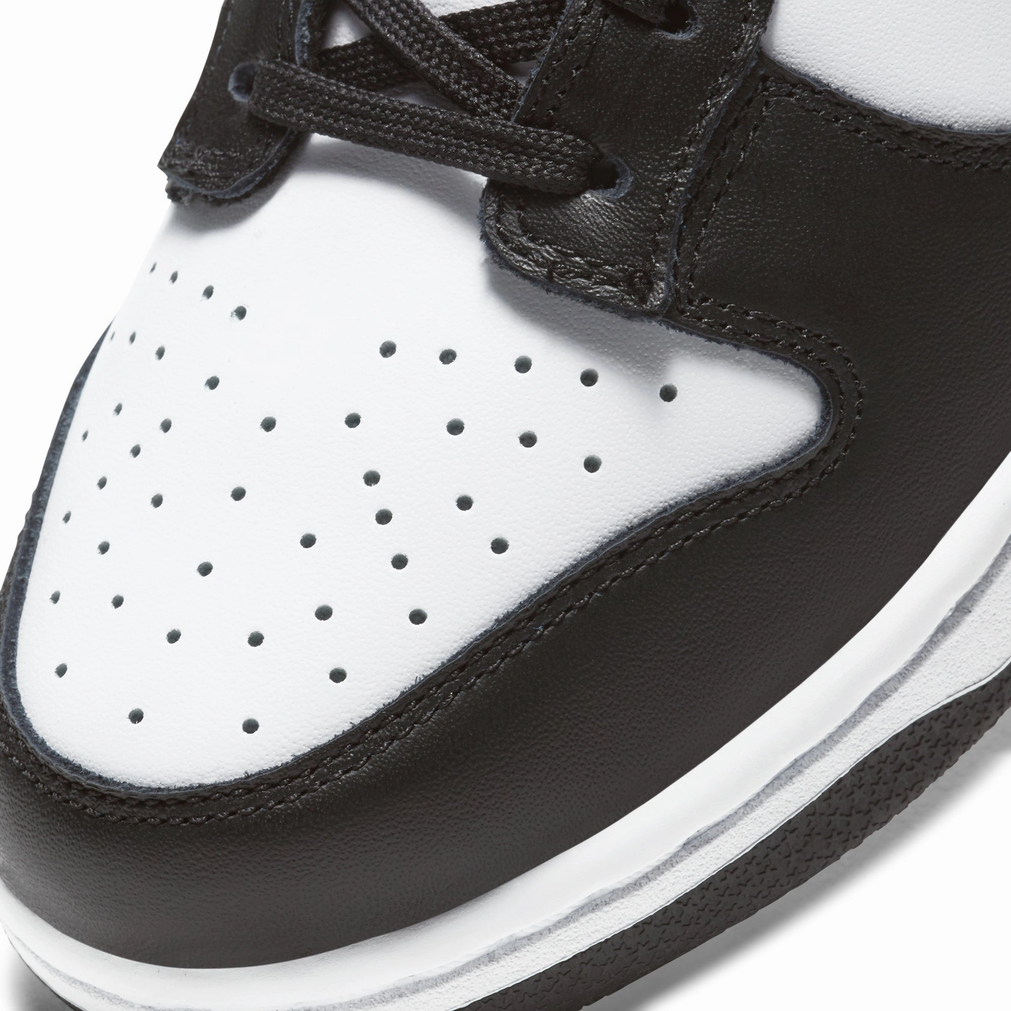 Stylish Sole Nike Womens Dunk Low Shoes