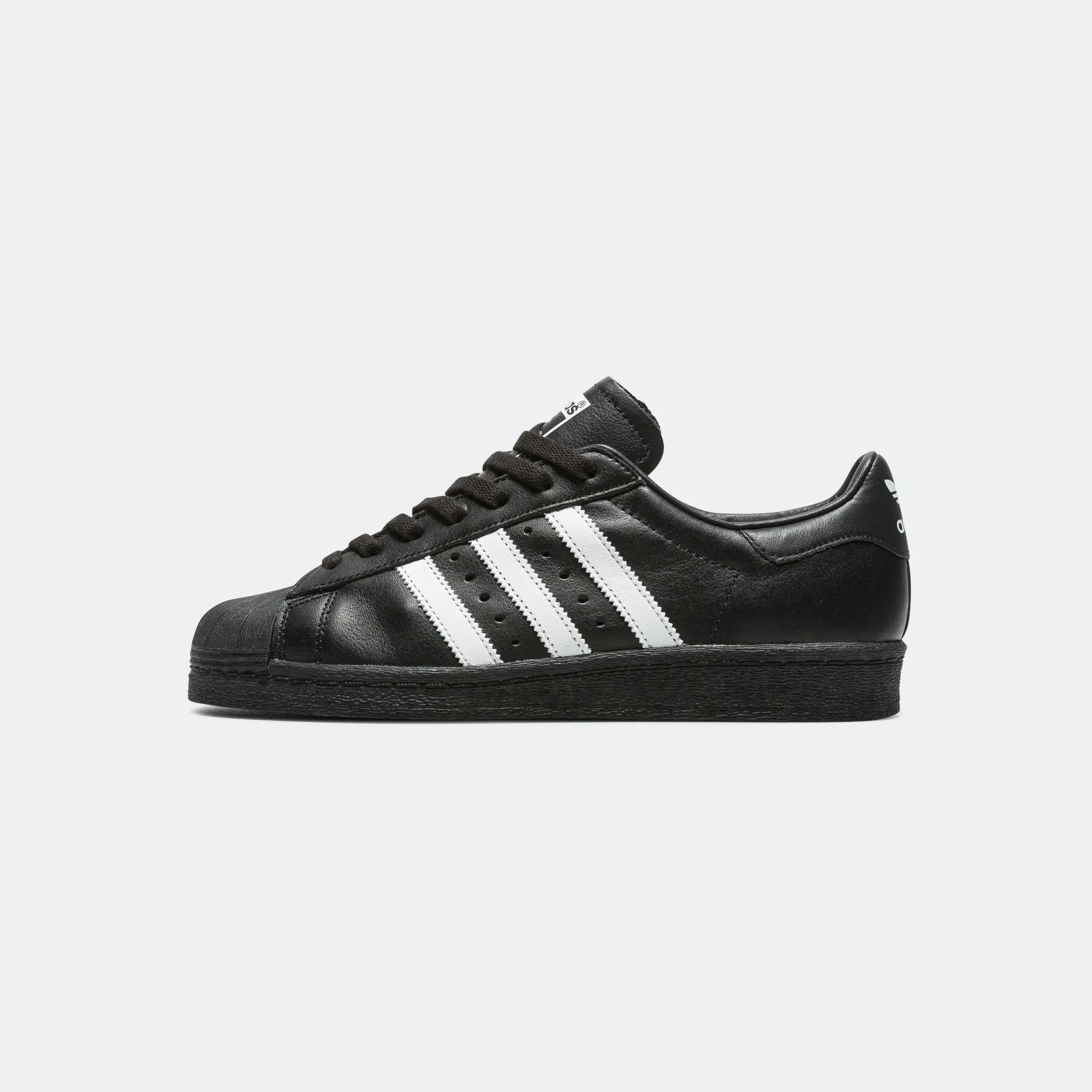 Superstar 82 - Core Black/Footwear White Street Classic Elevated traction