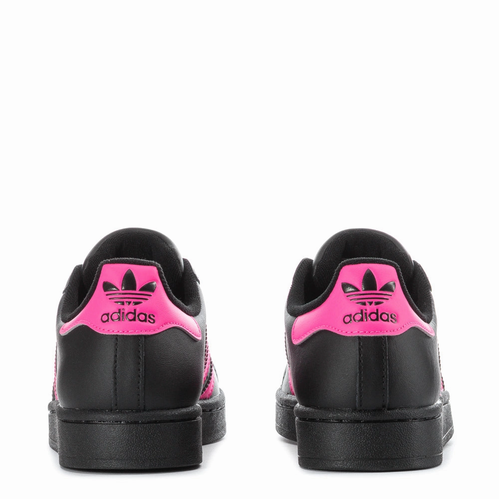 Superstar II - Youth Indoor Suitability