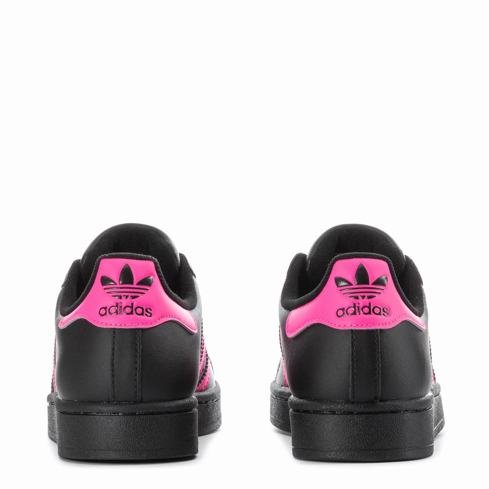 Superstar II - Youth Indoor Suitability