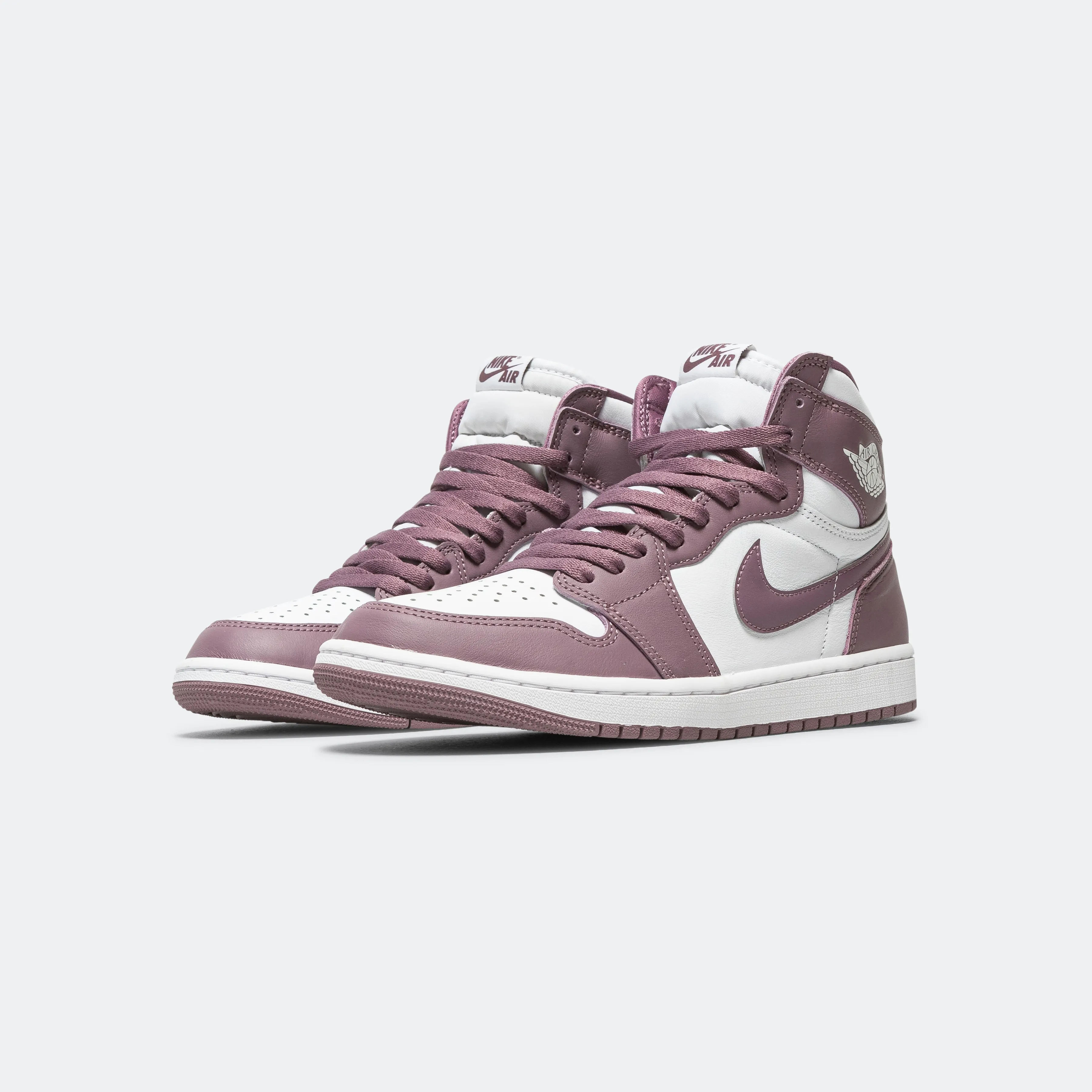 Supportive arch Air Jordan 1 Retro High OG - White/Sky J Mauve