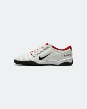 T90 - White/Black-Gym Red Speed Fit Boosted sole