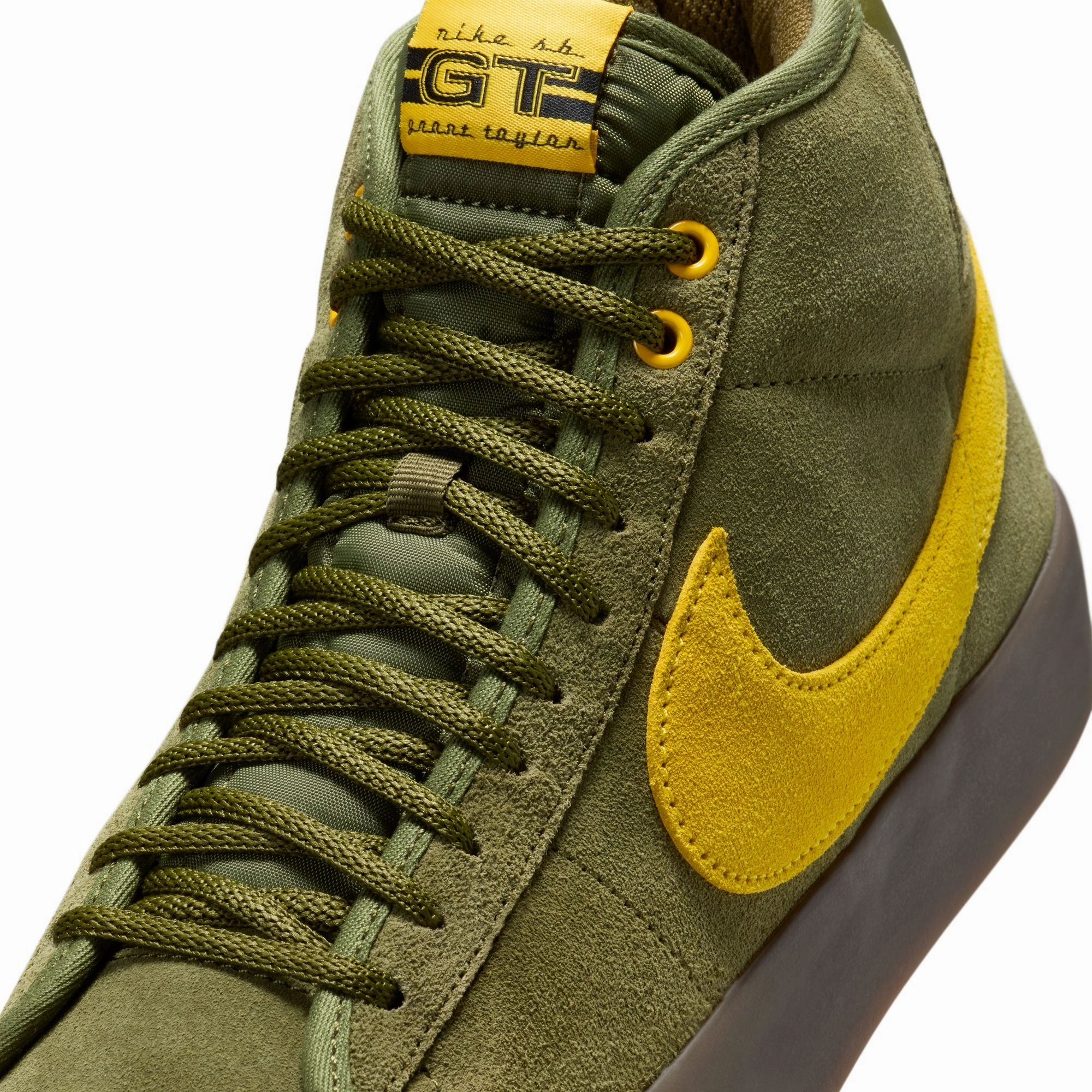 Total Step Nike SB x Antihero Mens Zoom Blazer Mid Shoes