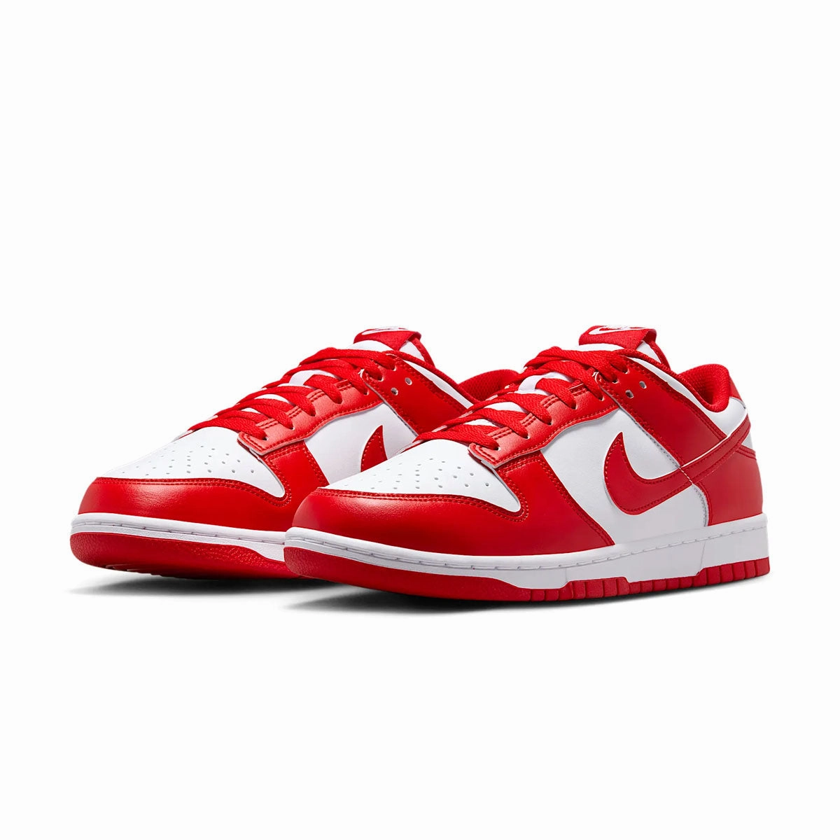 Ultra-cool Dunk Low Retro 'University Red'