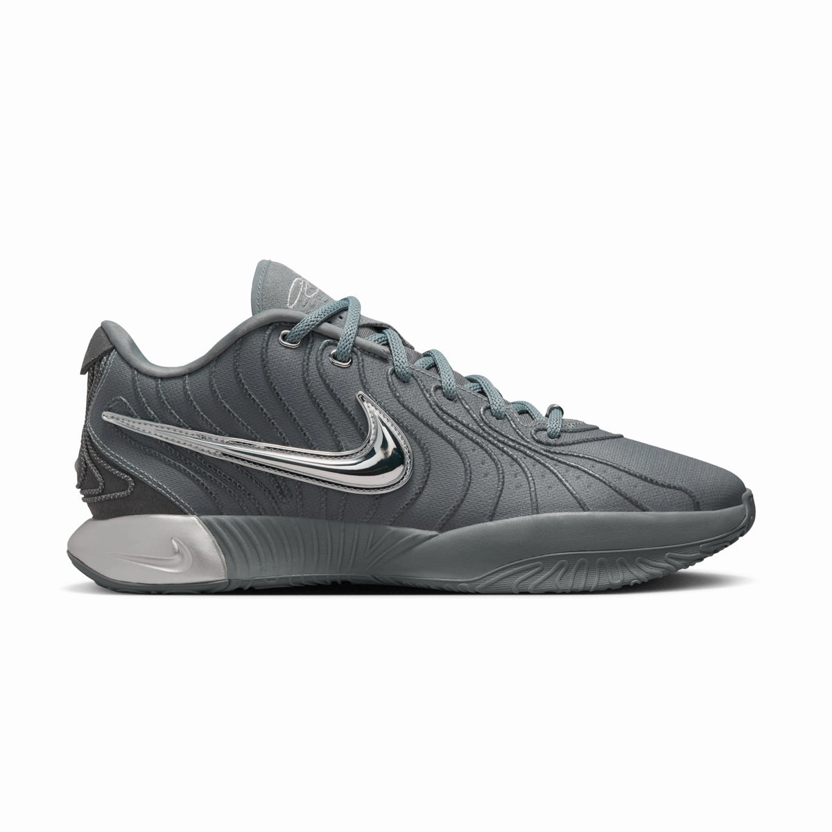 Lebron XXI EP 'Cool Grey' Adaptive design Elevated durability