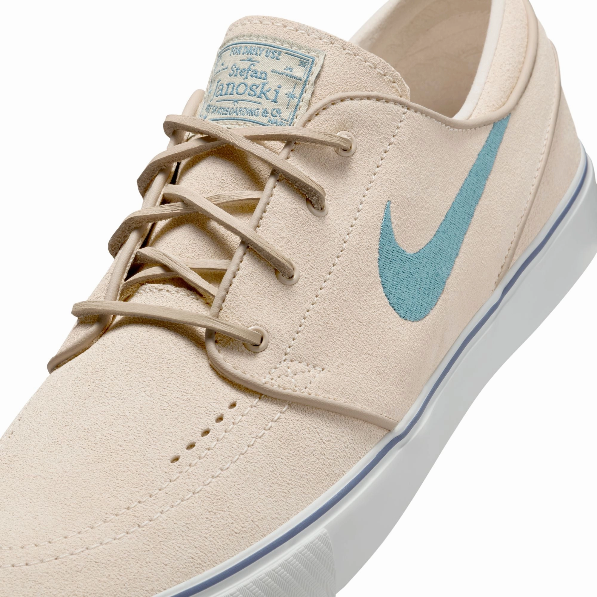 Versatile Wear Gear Nike SB Mens Zoom Janoski OG  Shoes