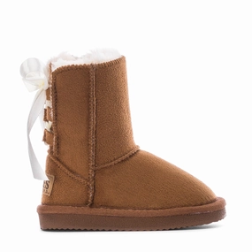 Lil Bowyn Boot - Toddler jogging in park fitness challenge shoe aim