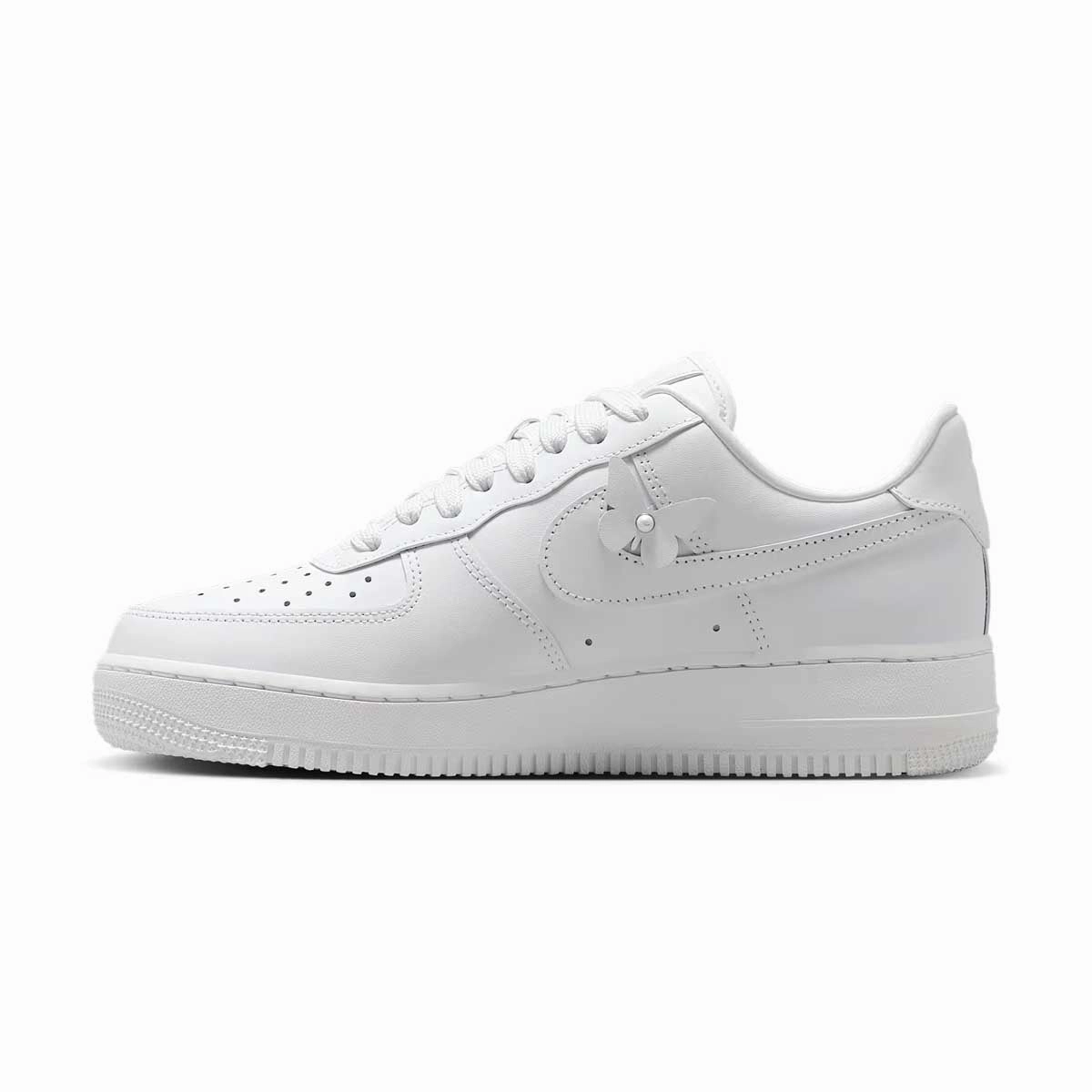 Wmns Air Force 1 Low 'White Black' Sleek upper