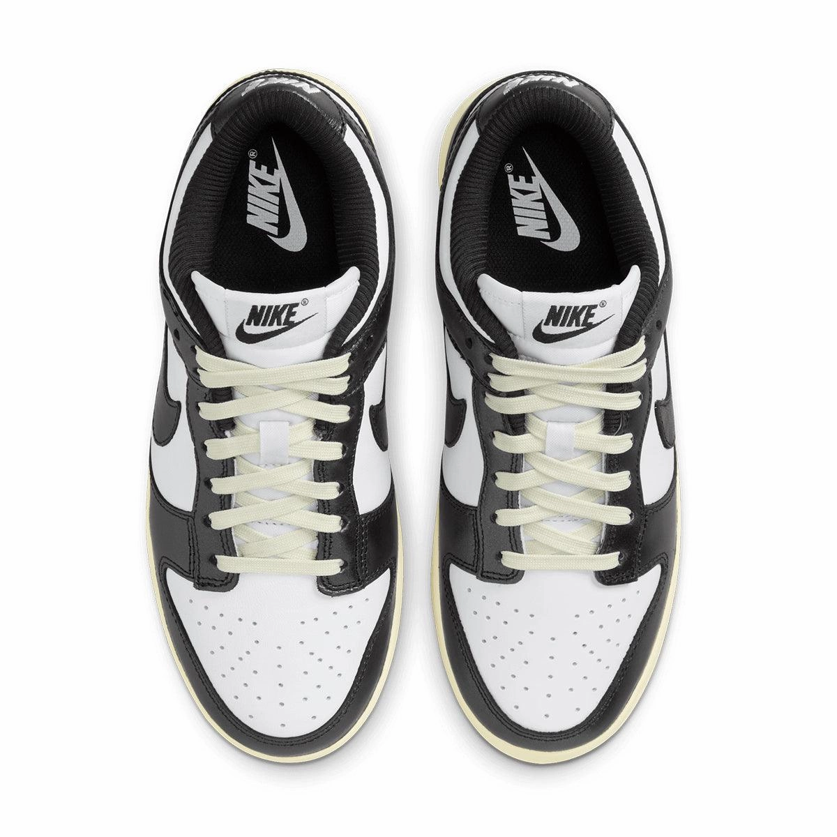 Wmns Dunk Low Premium 'Vintage Panda' Trend-setting comfort