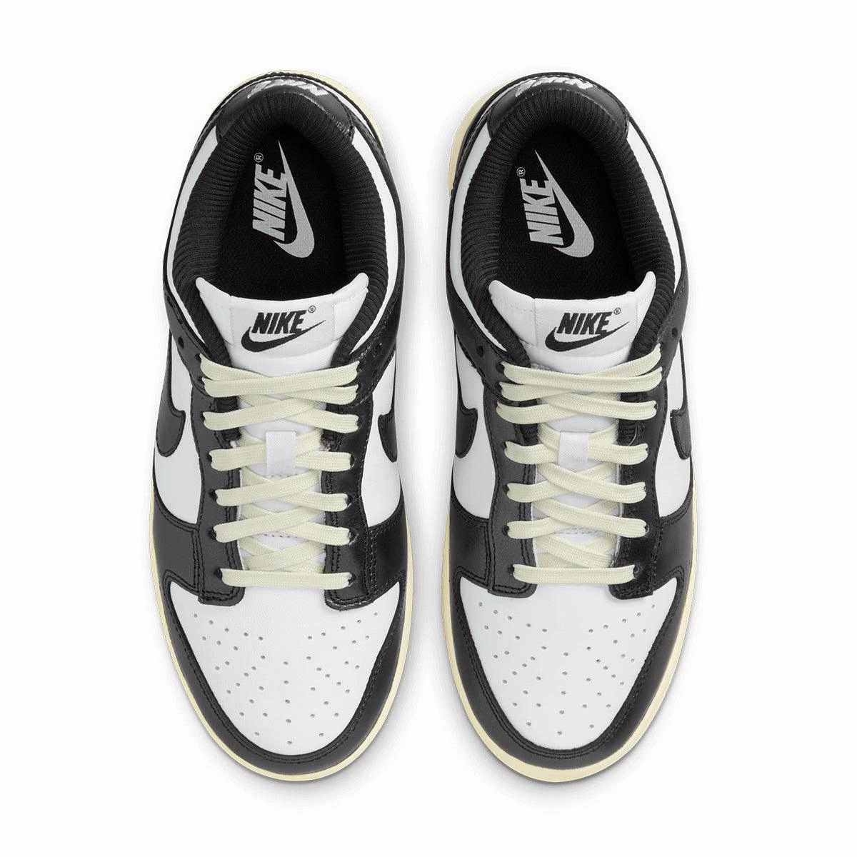 Wmns Dunk Low Premium 'Vintage Panda' Trend-setting comfort
