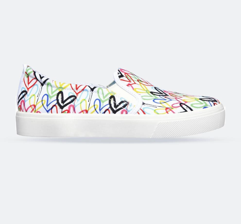 Women's Wide Fit Skechers 155503 Poppy Drippin Love Slip On Shoes Flexible