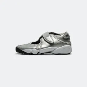 Womens Air Rift - Metallic Silver/Sail-Black Dynamic piece Structured silhouette