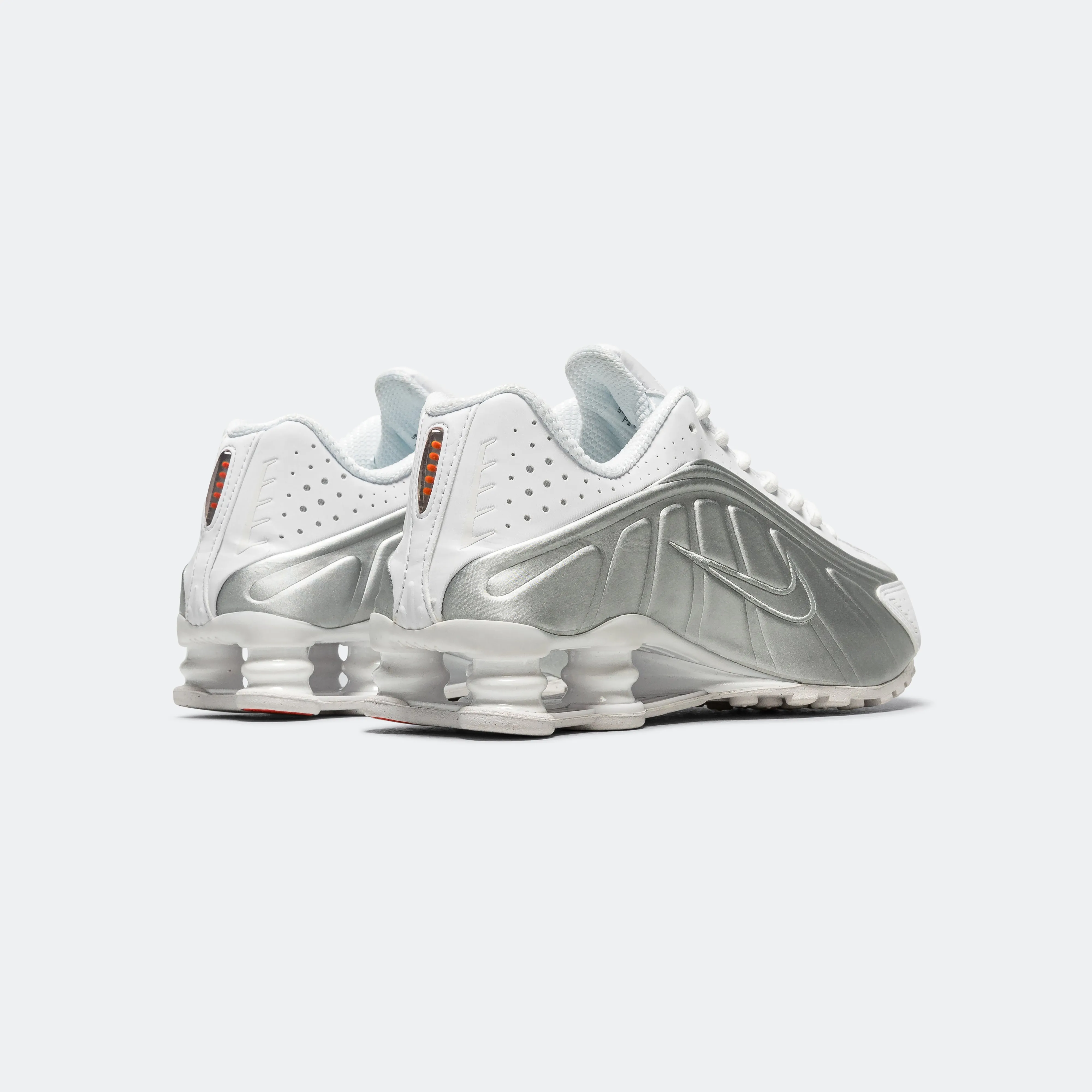 Womens Shox R4 - White/Metallic Silver-Max Orange Cushy