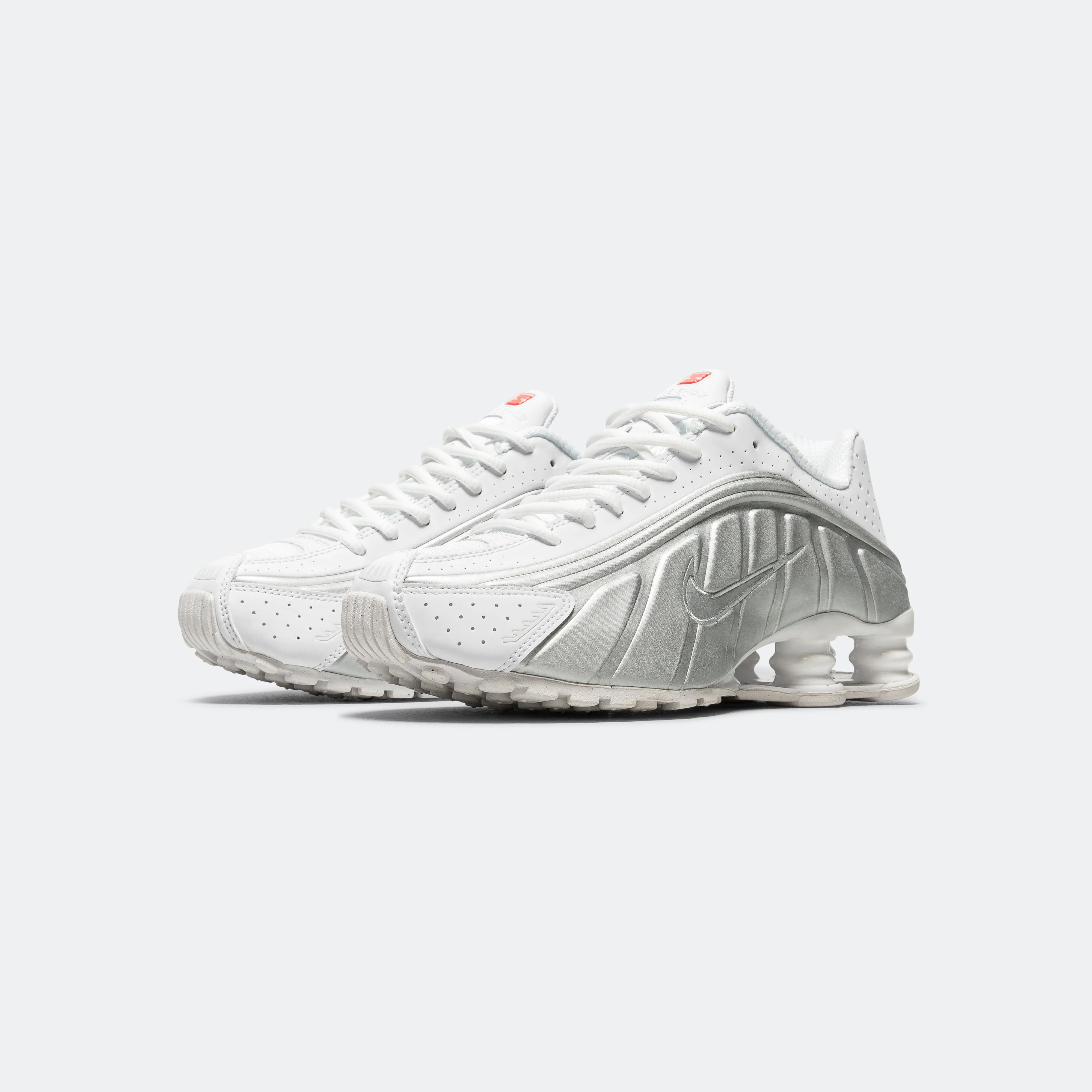 Womens Shox R4 - White/Metallic Silver-Max Orange Cushy