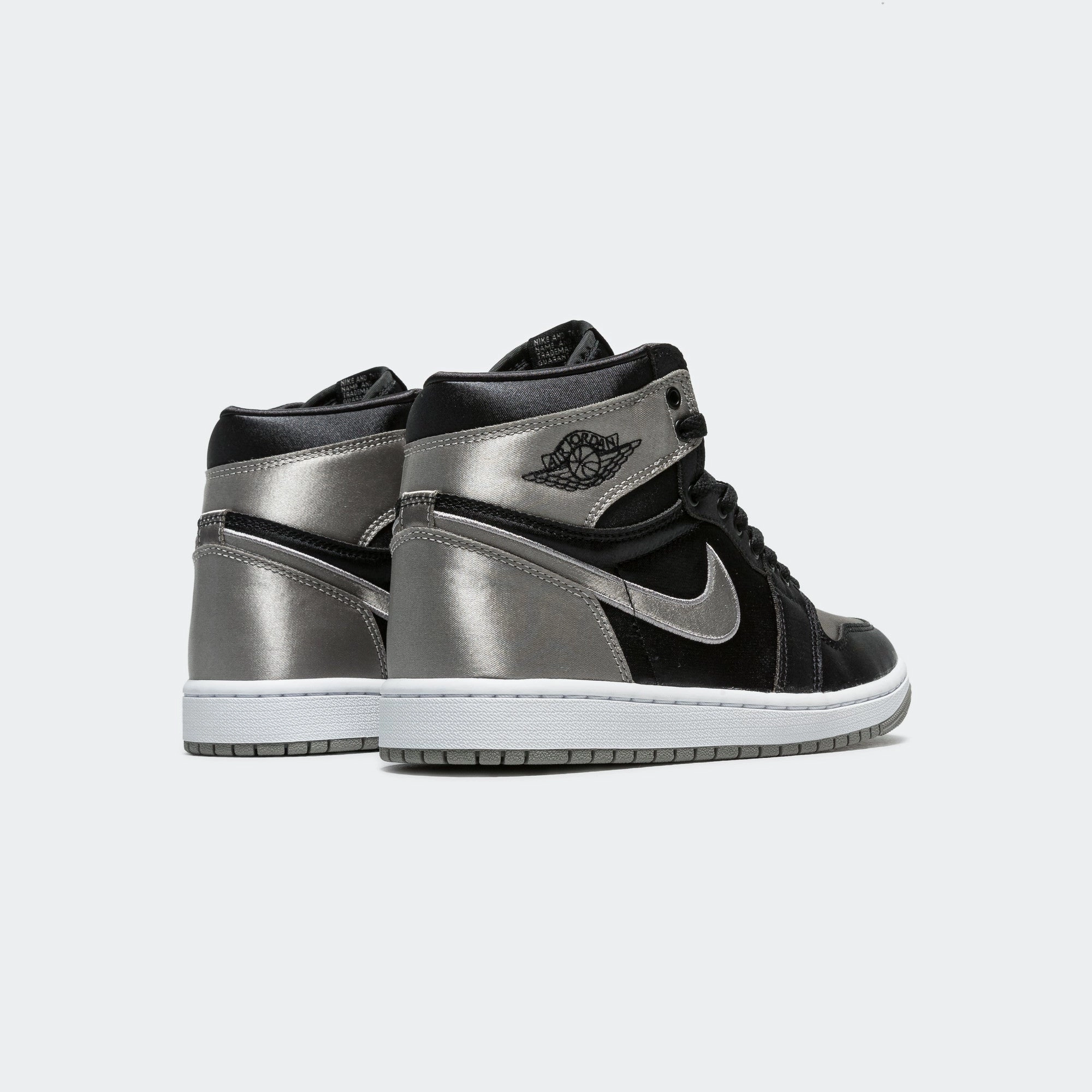 Womens Air Jordan 1 Retro - Black/Medium Grey-White clean design