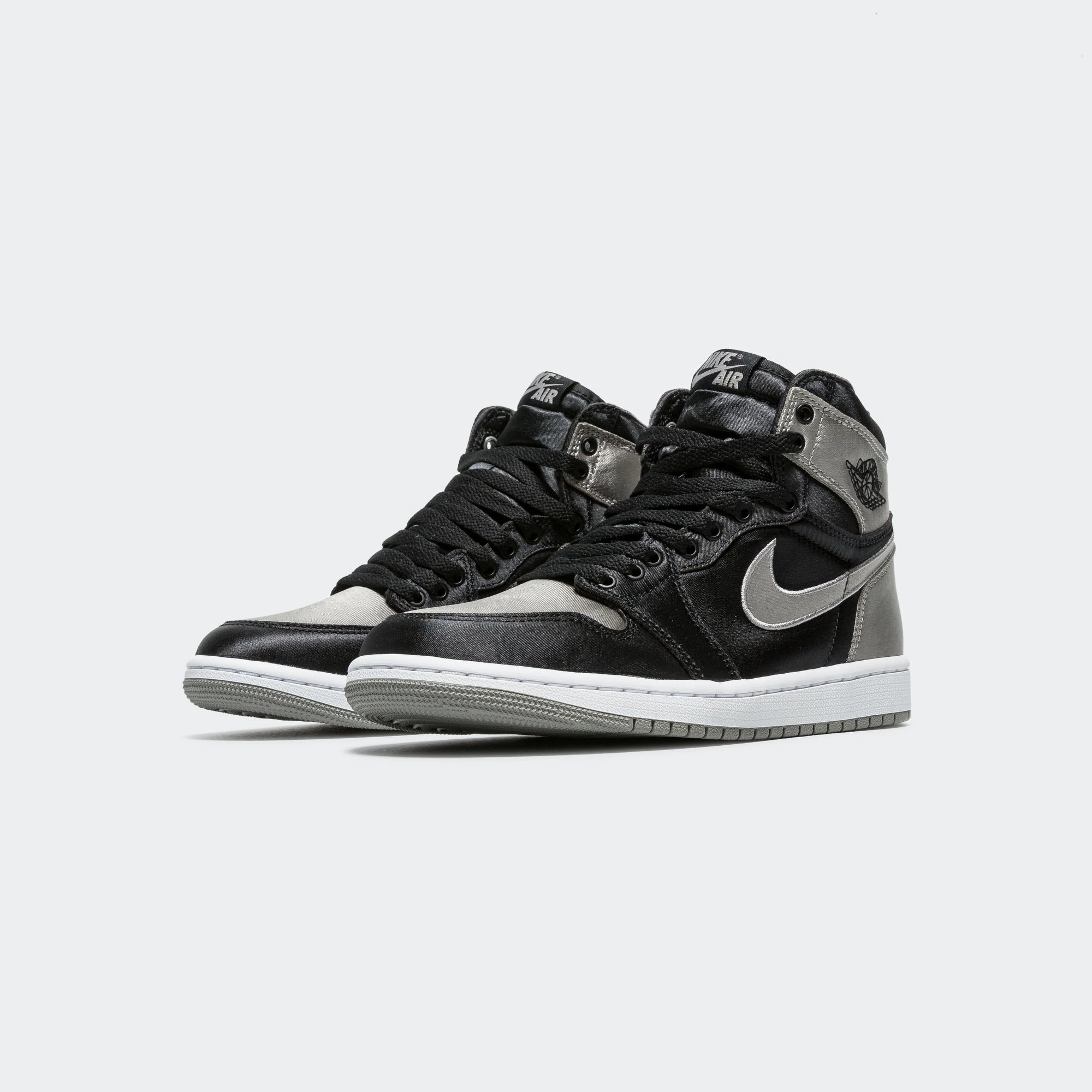Womens Air Jordan 1 Retro - Black/Medium Grey-White clean design