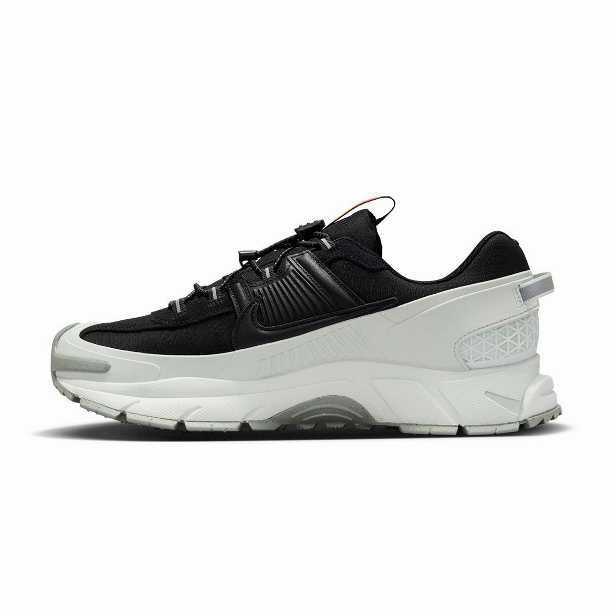 Zoom Vomero Roam 'Black Light Silver' Slip Resistant Pads