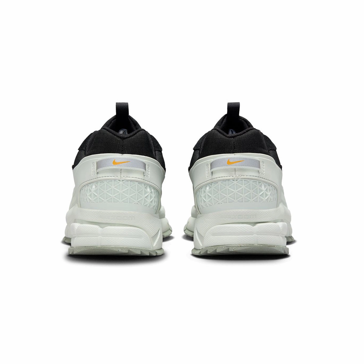 Zoom Vomero Roam 'Black Light Silver' Slip Resistant Pads